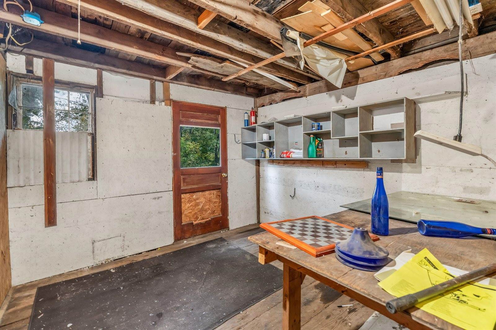 8 Carter Avenue, Newport, ME 04953