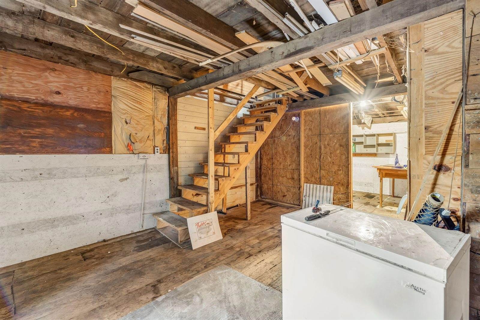 8 Carter Avenue, Newport, ME 04953