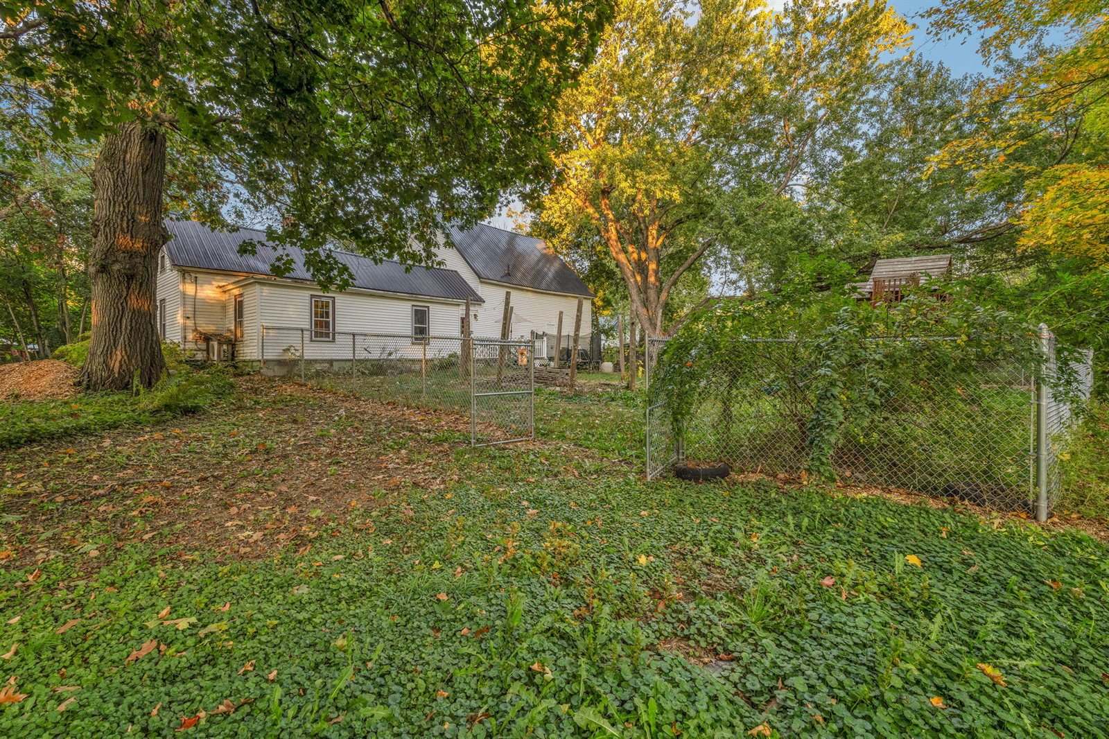 8 Carter Avenue, Newport, ME 04953