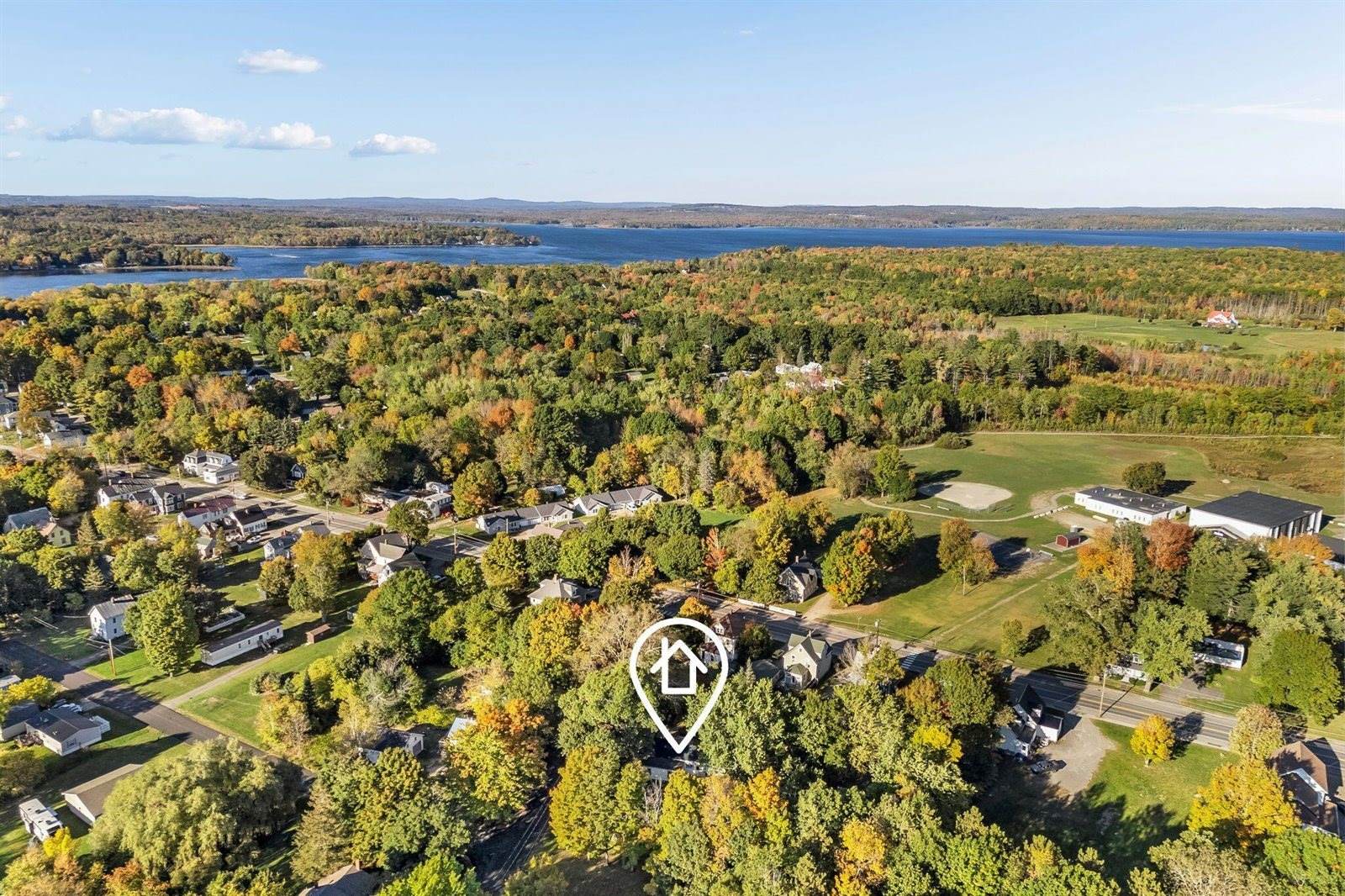 8 Carter Avenue, Newport, ME 04953