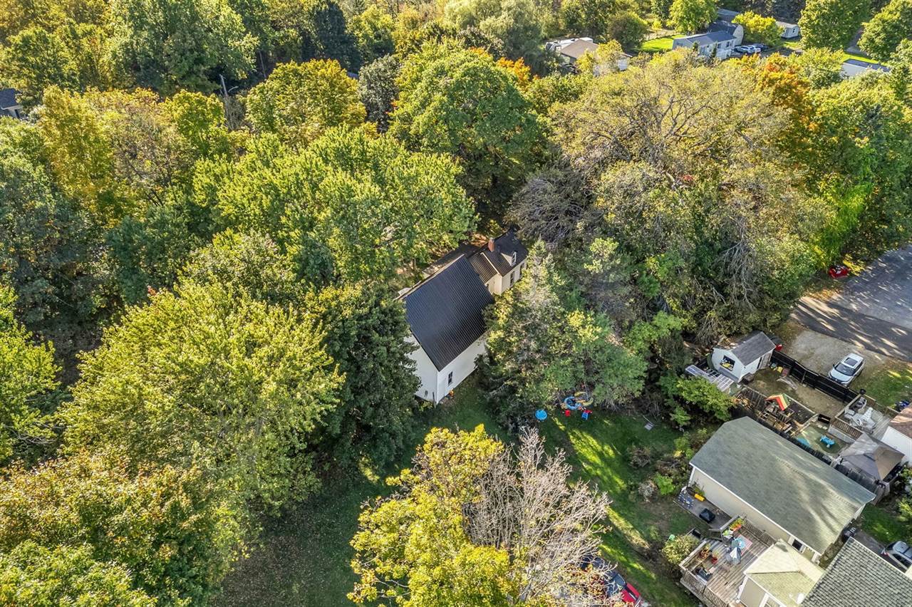 8 Carter Avenue, Newport, ME 04953