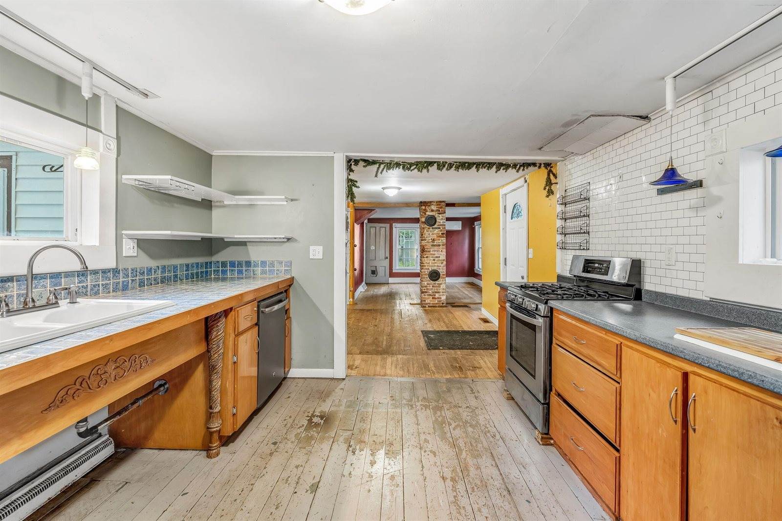 8 Carter Avenue, Newport, ME 04953