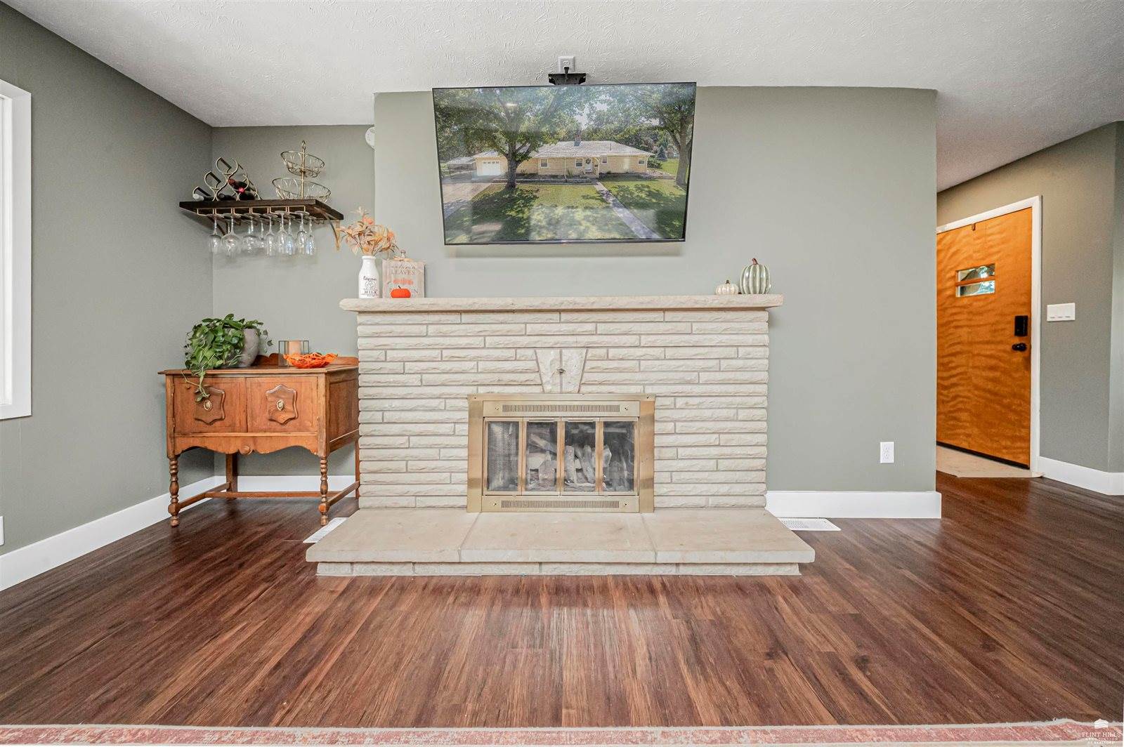 111 Moyne Drive, Abilene, KS 67410