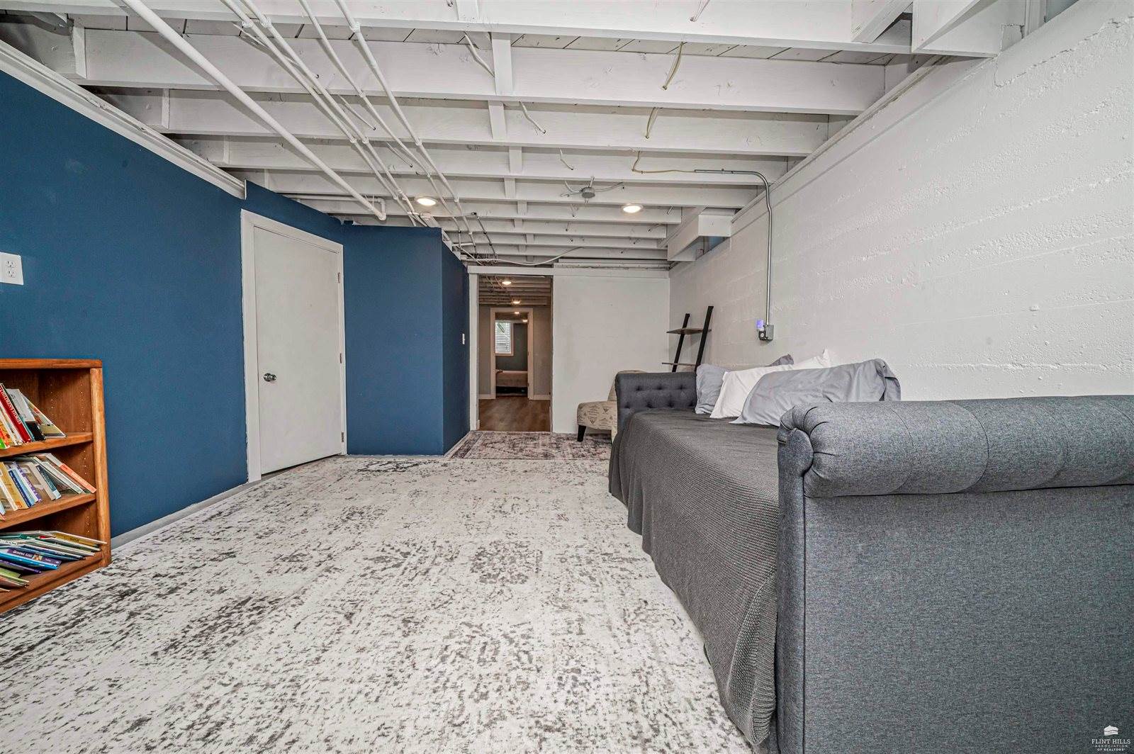 111 Moyne Drive, Abilene, KS 67410