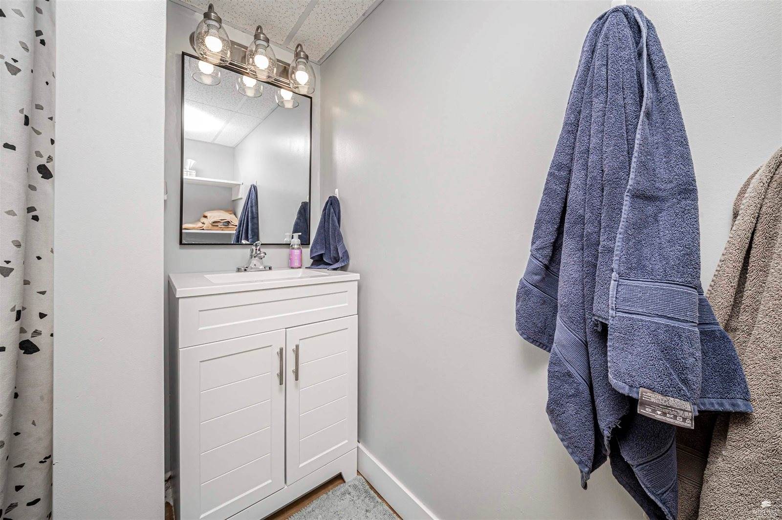 111 Moyne Drive, Abilene, KS 67410