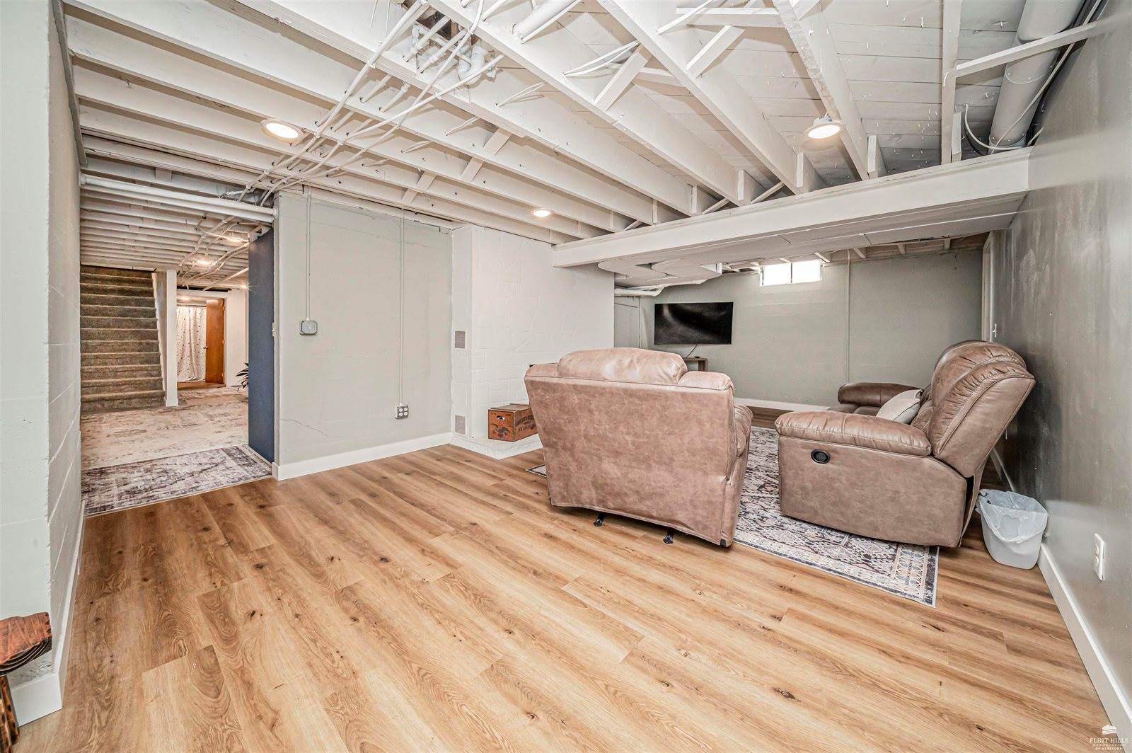 111 Moyne Drive, Abilene, KS 67410