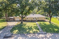 111 Moyne Drive, Abilene, KS 67410