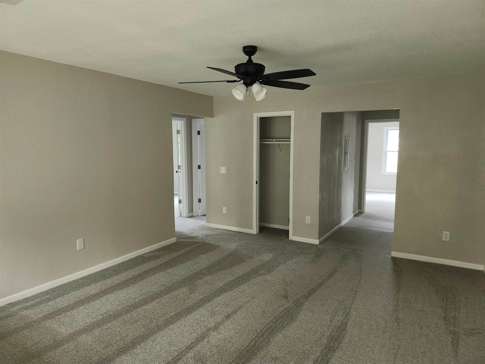 1739 North Green St, Wichita, KS 67214