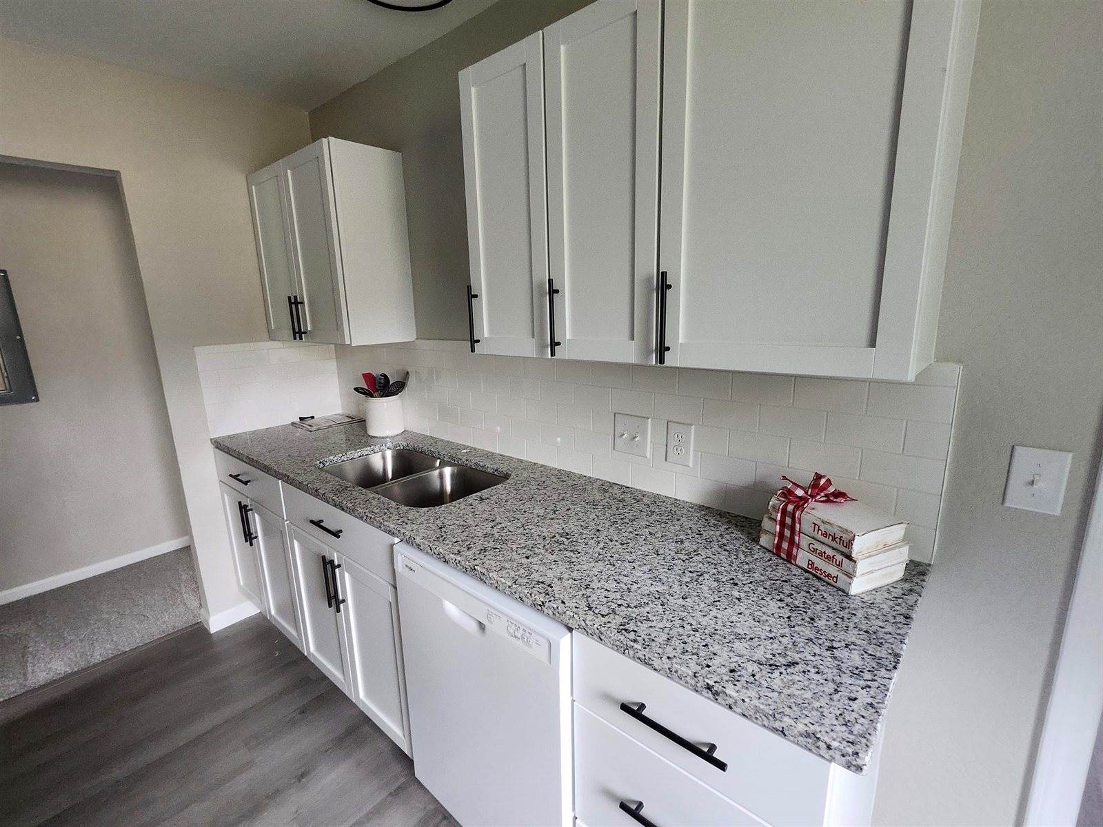 1739 North Green St, Wichita, KS 67214