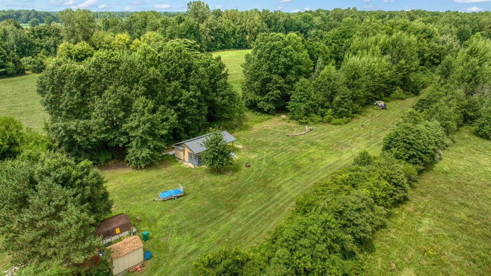 7433 Milan Oakville Road, Milan, MI 48160