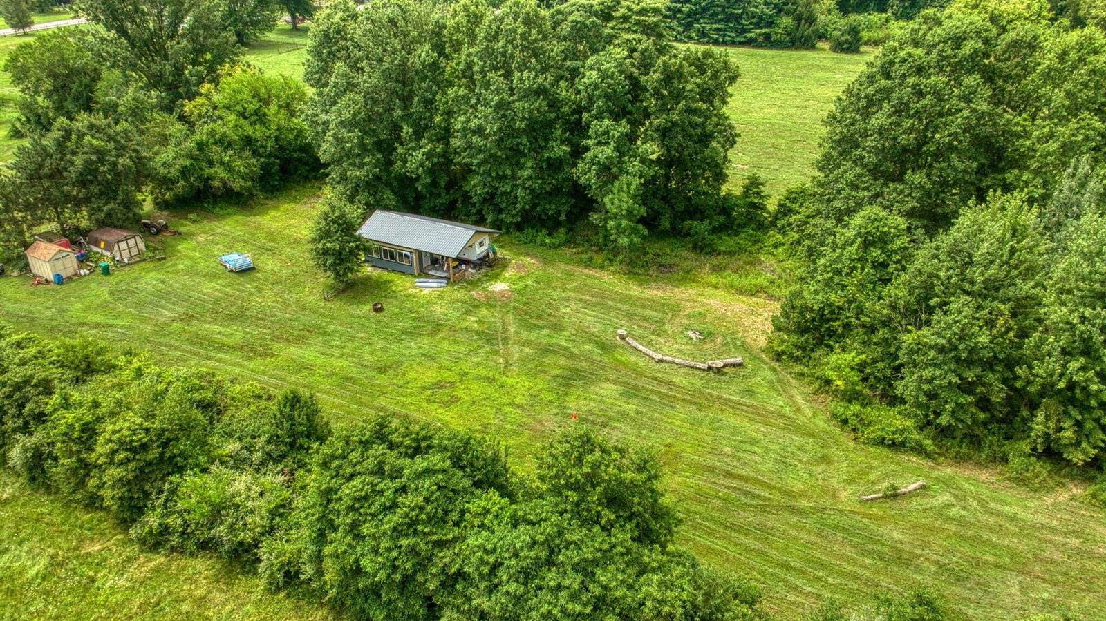 7433 Milan Oakville Road, Milan, MI 48160