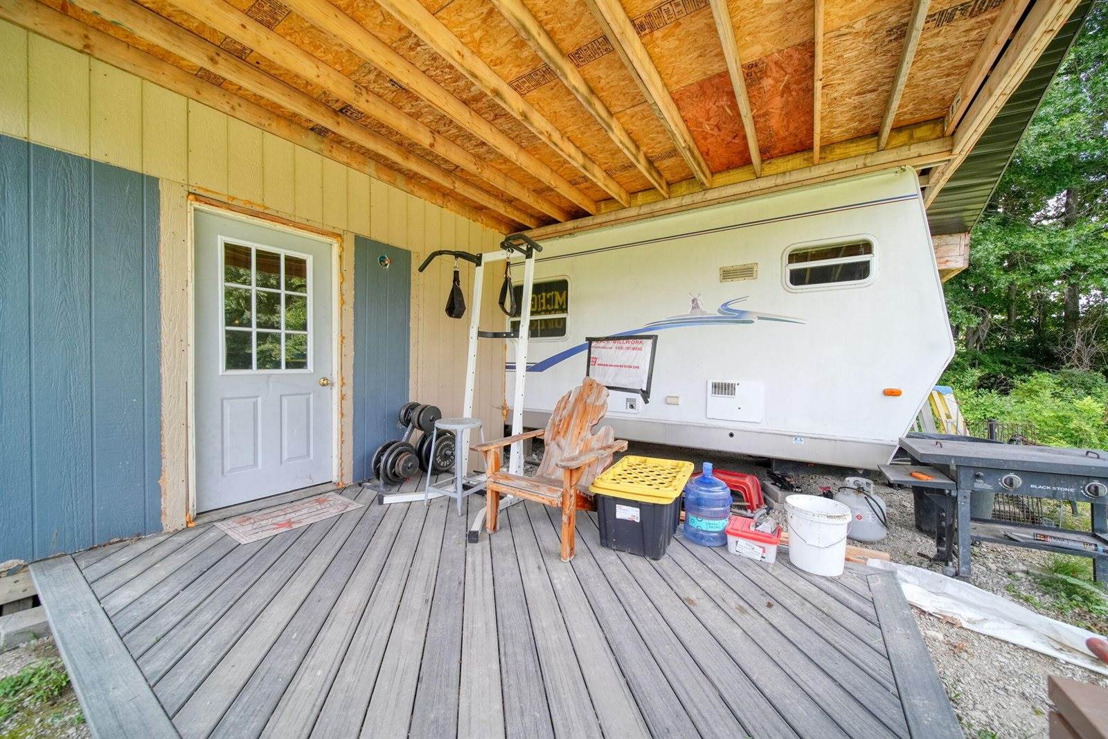 7433 Milan Oakville Road, Milan, MI 48160
