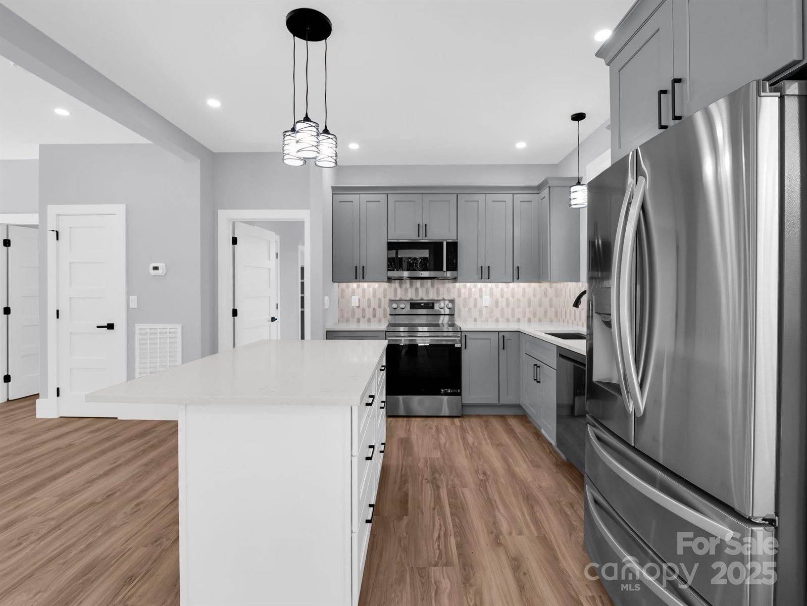 1 Pinnacle View Road, Asheville, NC 28803