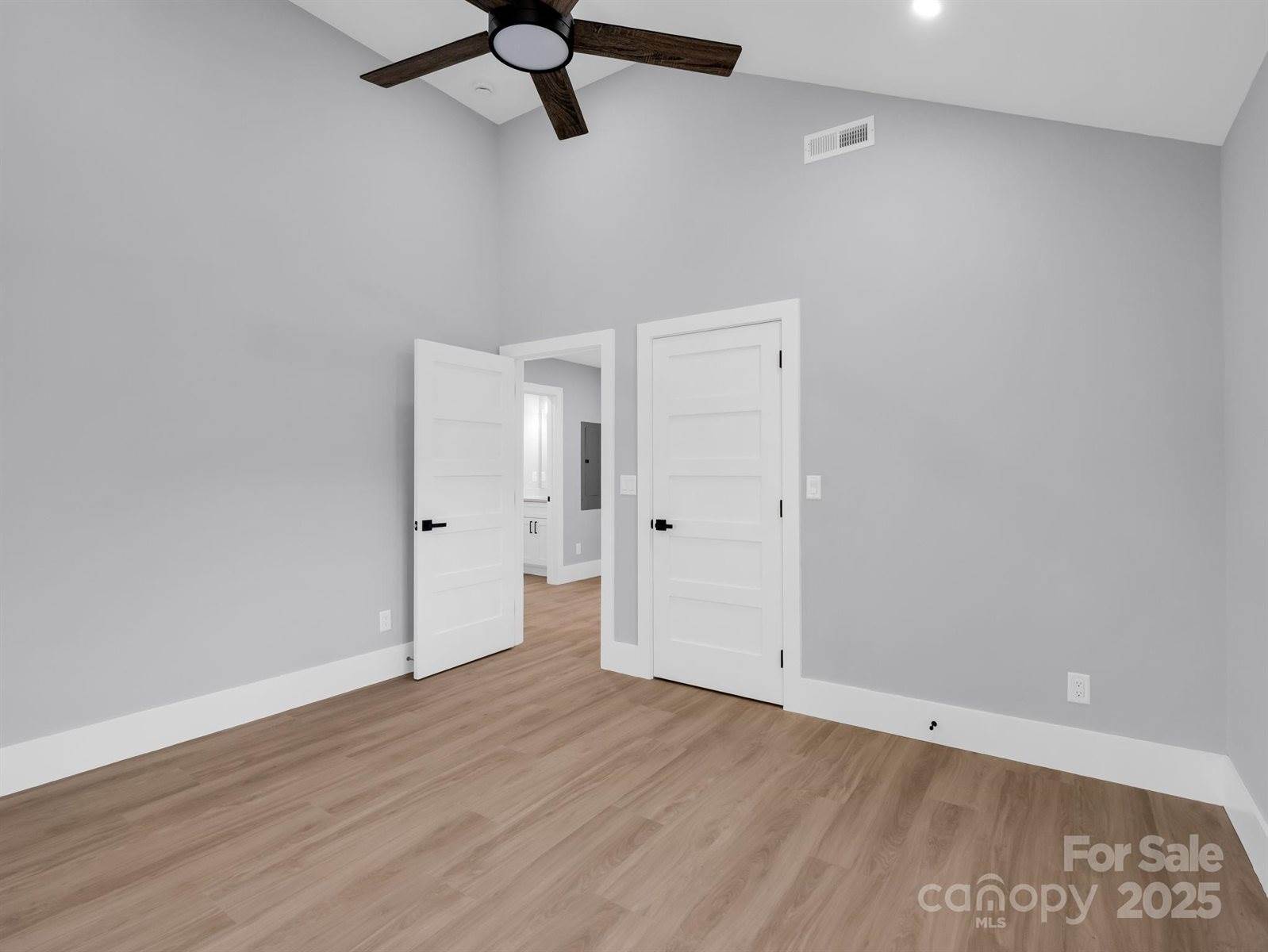 3 Pinnacle View Road, Asheville, NC 28803