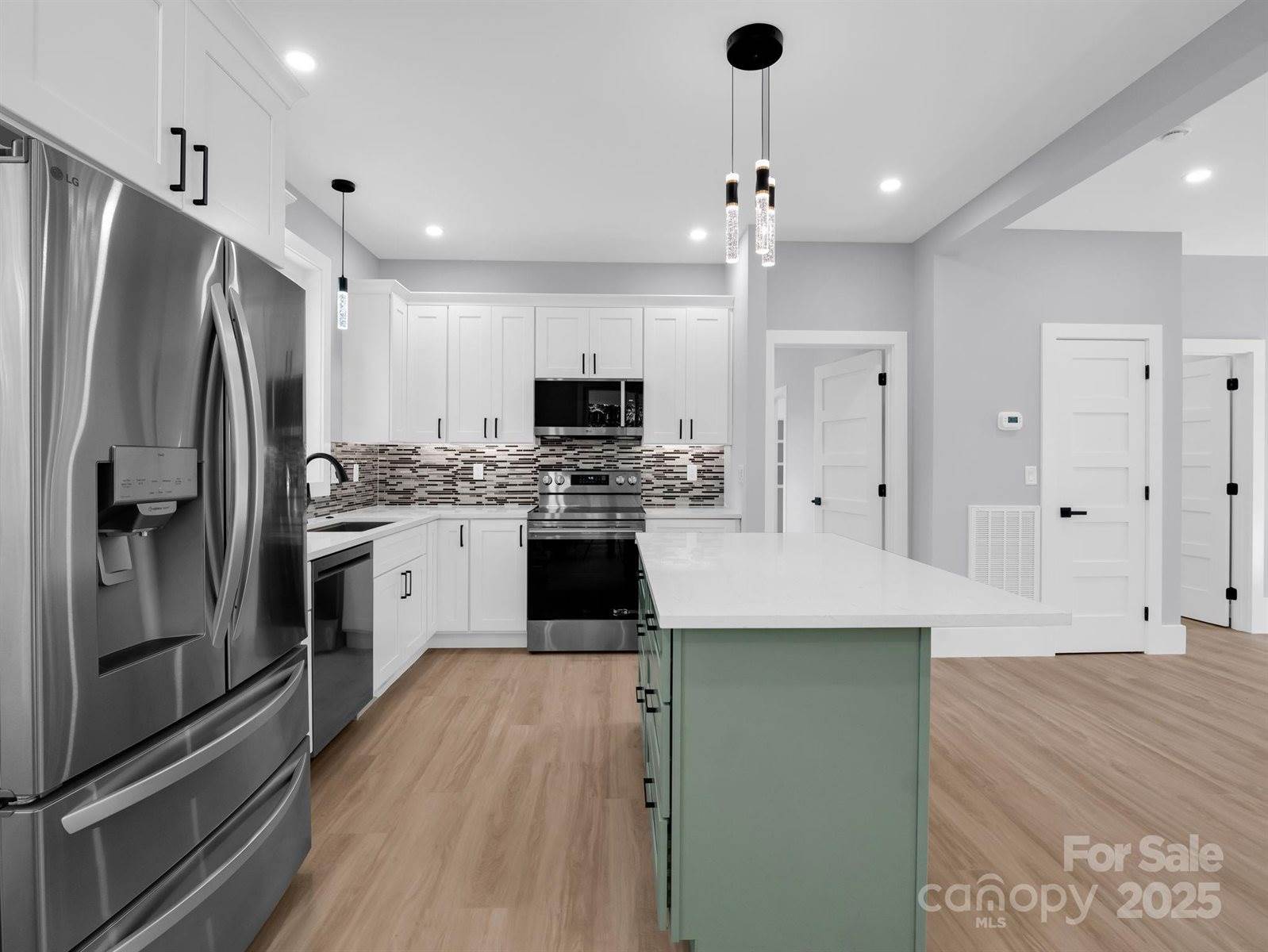 3 Pinnacle View Road, Asheville, NC 28803