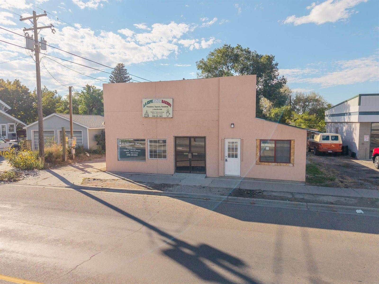 616 Fort Hall Avenue, American Falls, ID 83211