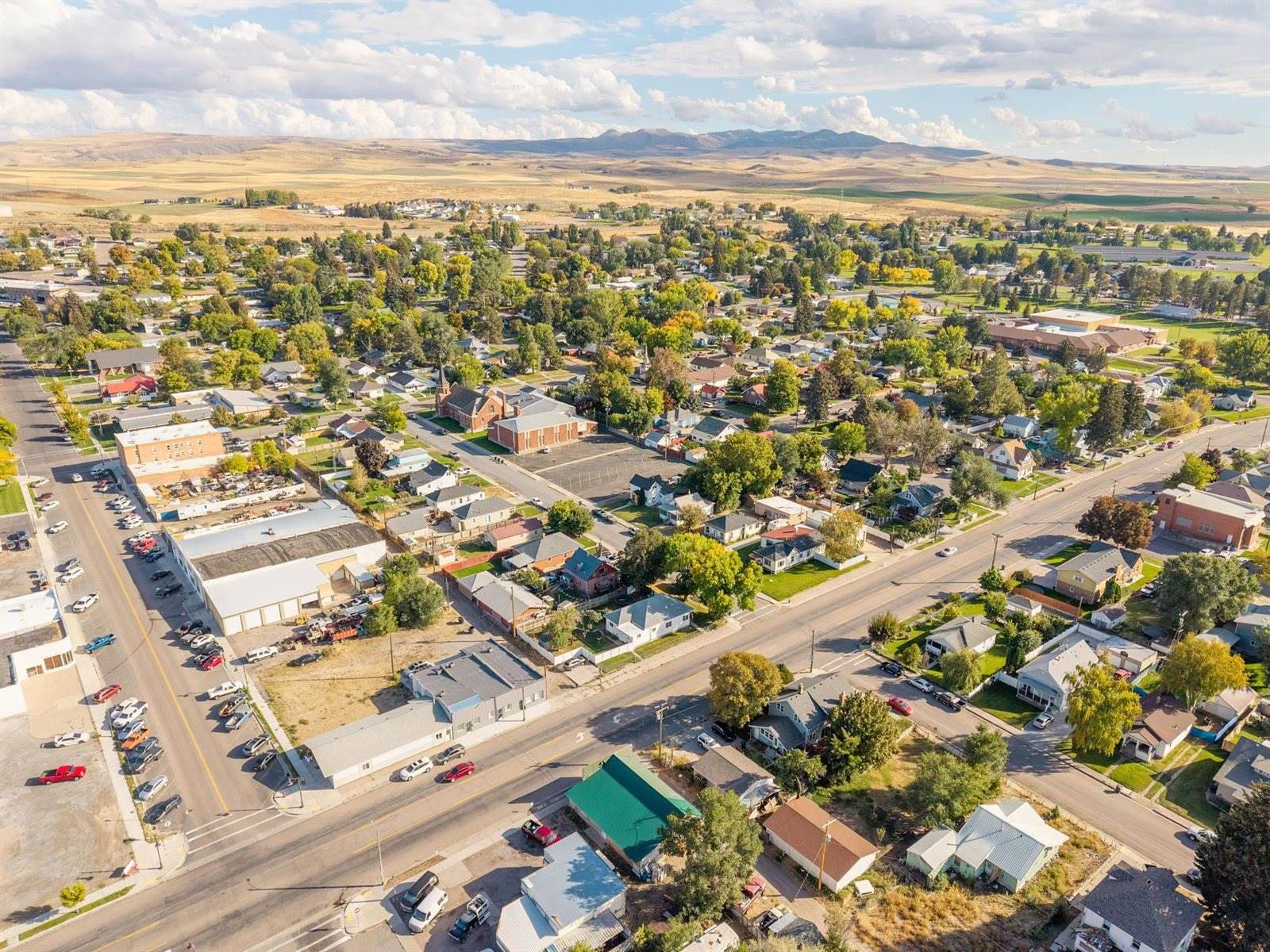 616 Fort Hall Avenue, American Falls, ID 83211