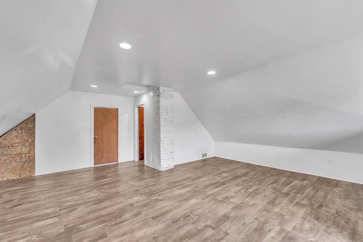 2450 South 7th St, Milwaukee, WI 53215