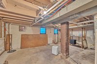 2450 South 7th St, Milwaukee, WI 53215