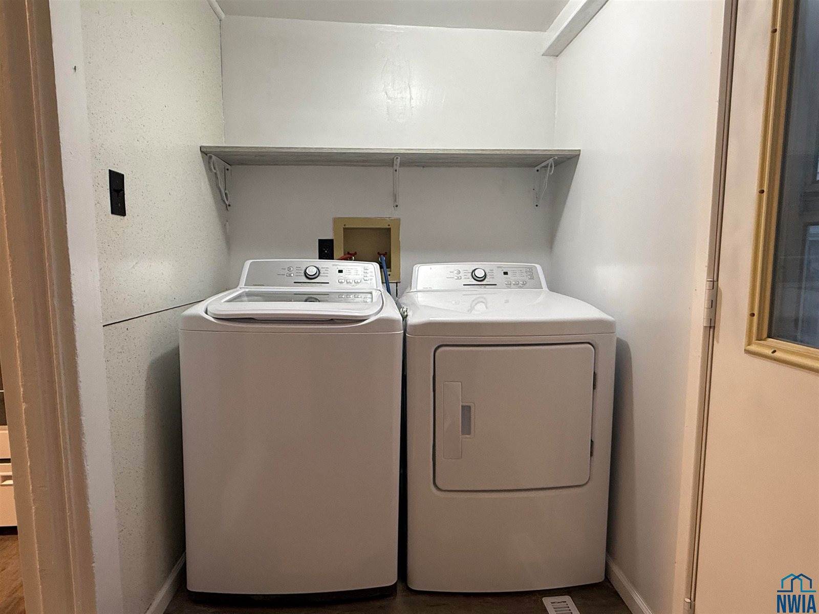 501 S 1st St, Akron, IA 51001