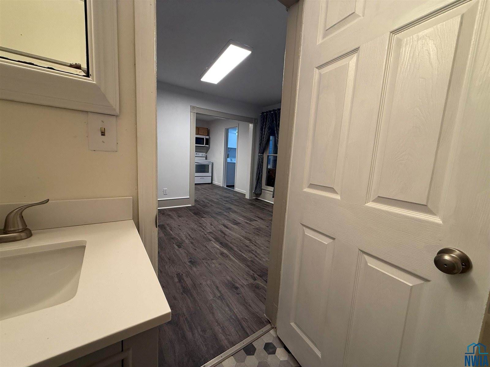 501 S 1st St, Akron, IA 51001