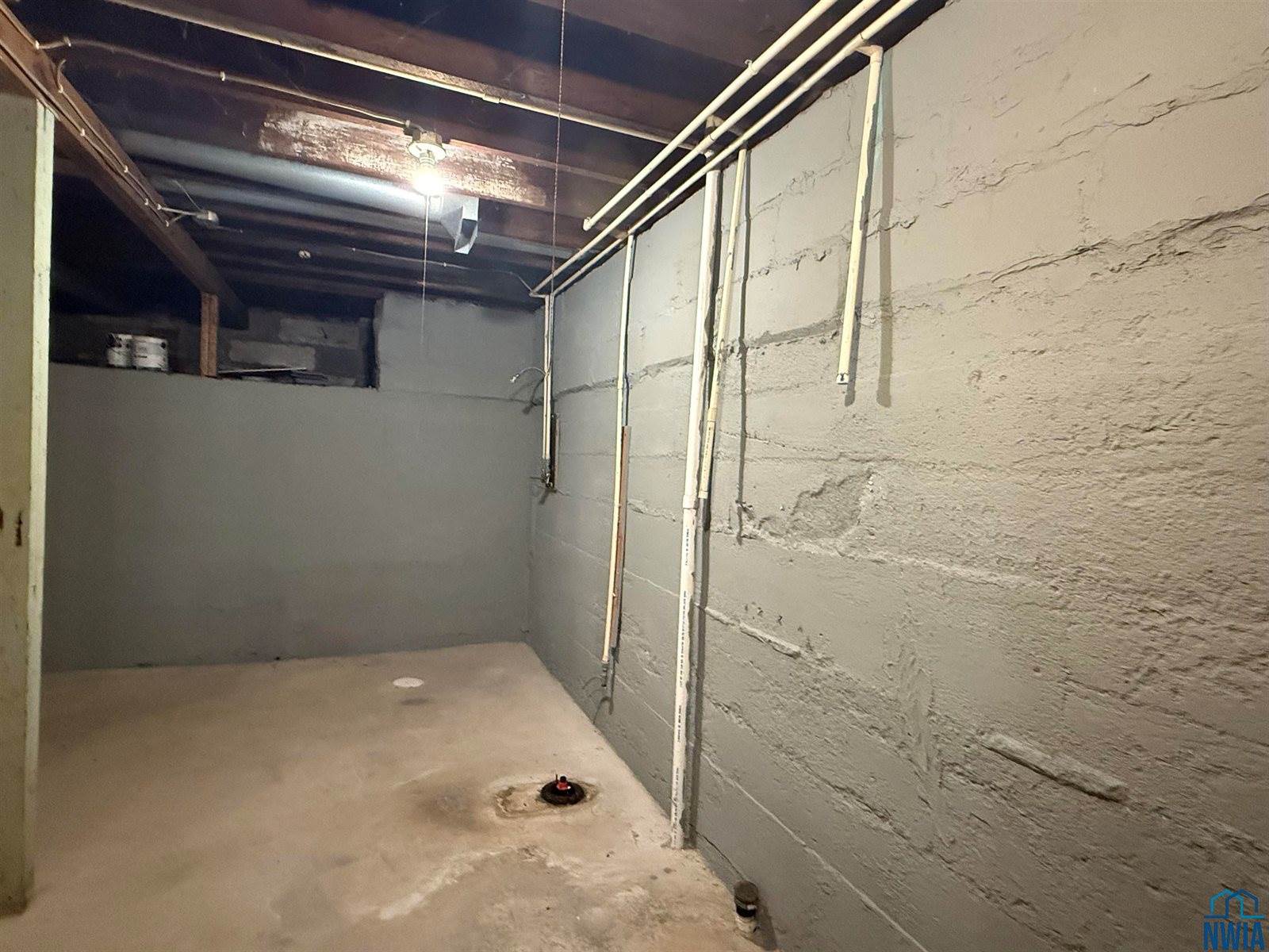 501 S 1st St, Akron, IA 51001