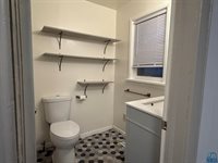 501 S 1st St, Akron, IA 51001