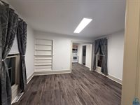 501 S 1st St, Akron, IA 51001