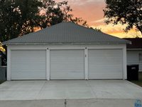 501 S 1st St, Akron, IA 51001