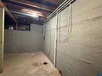 501 S 1st St, Akron, IA 51001