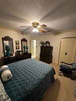 2 South Pineview Dr, Texarkana, TX 75501