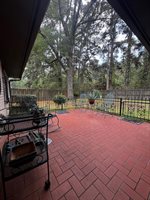 2 South Pineview Dr, Texarkana, TX 75501