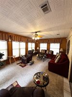 2 South Pineview Dr, Texarkana, TX 75501