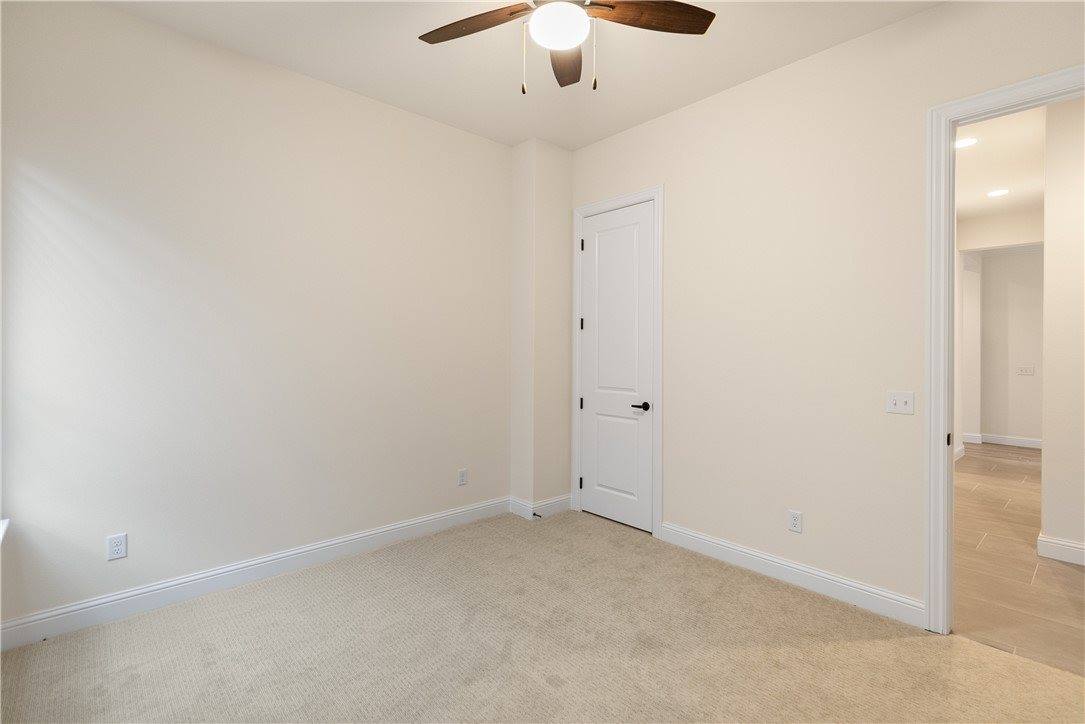 1602 SW Montrose Avenue, Bentonville, AR 72713