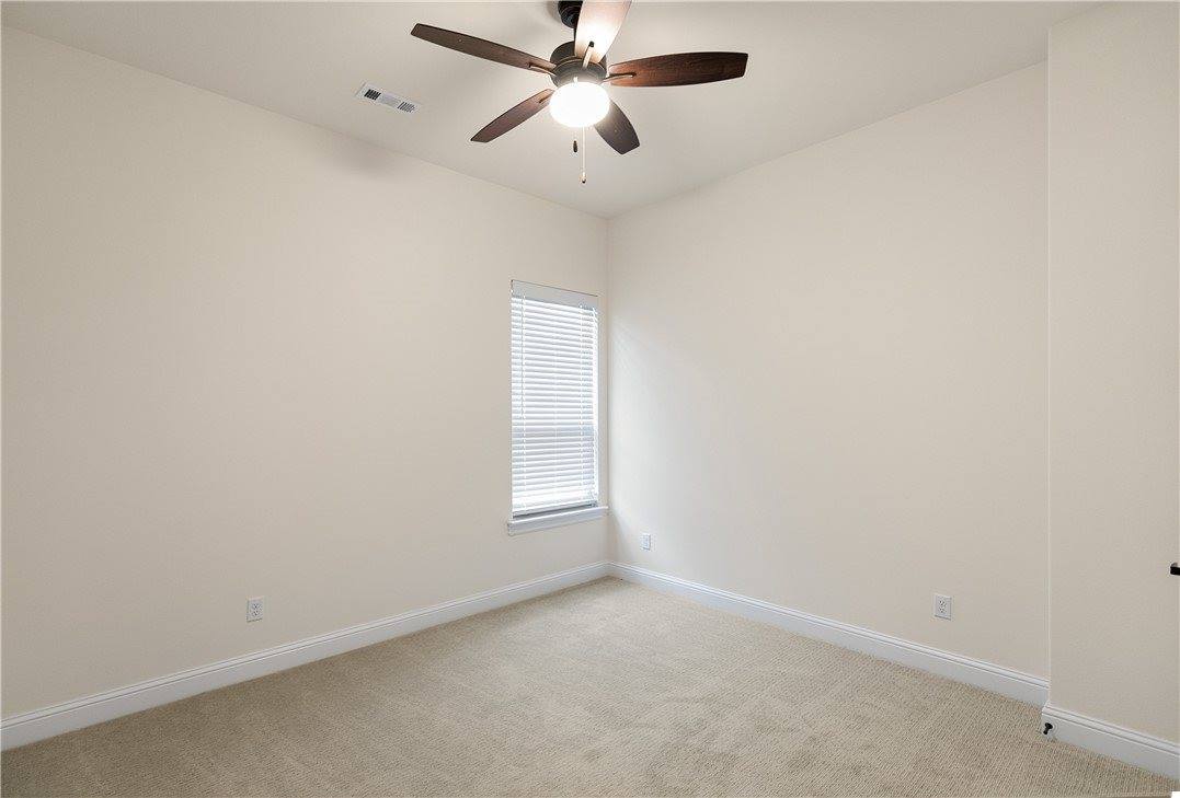 1602 SW Montrose Avenue, Bentonville, AR 72713