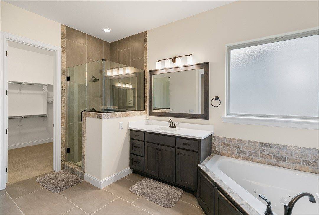 1602 SW Montrose Avenue, Bentonville, AR 72713