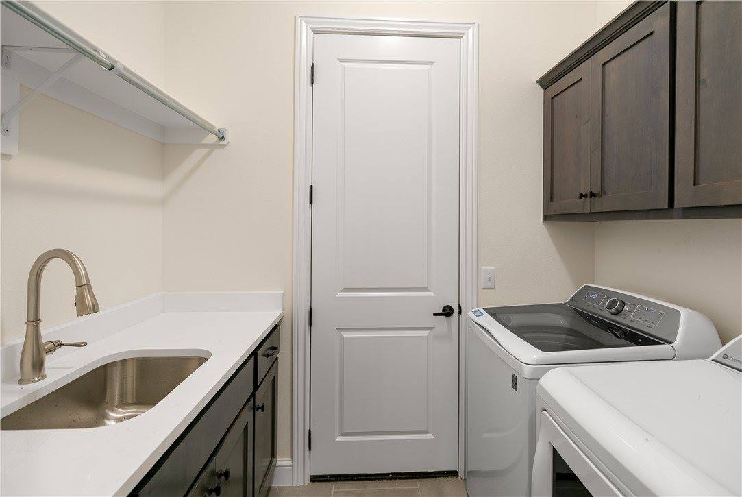 1602 SW Montrose Avenue, Bentonville, AR 72713