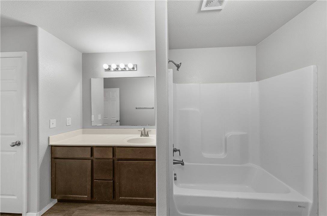 1650 King Road, Centerton, AR 72719