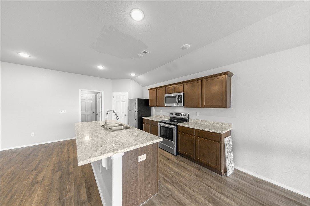 1650 King Road, Centerton, AR 72719