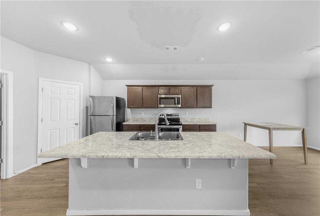 1650 King Road, Centerton, AR 72719