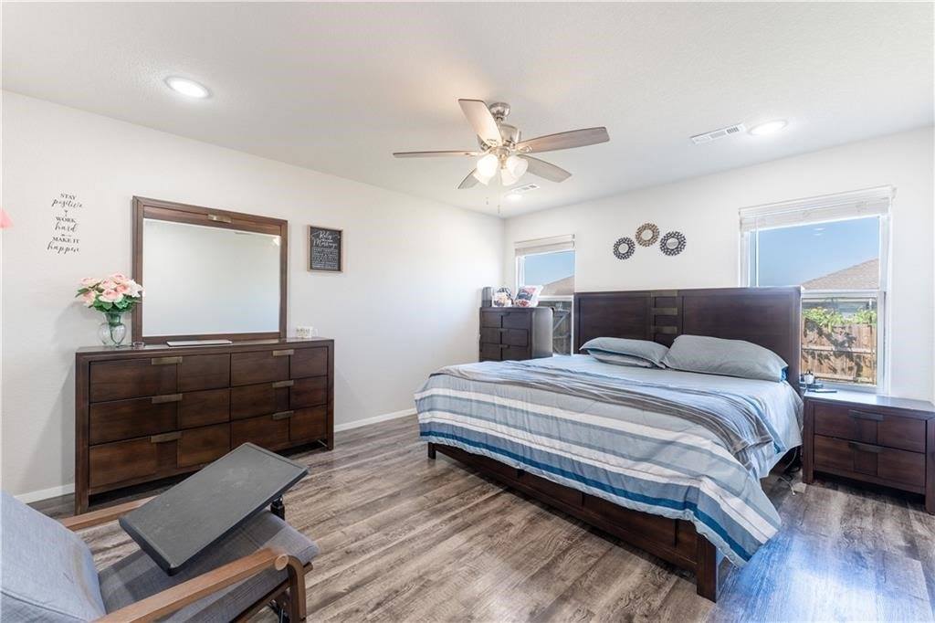 6704 Pilgrim Road, Bentonville, AR 72713