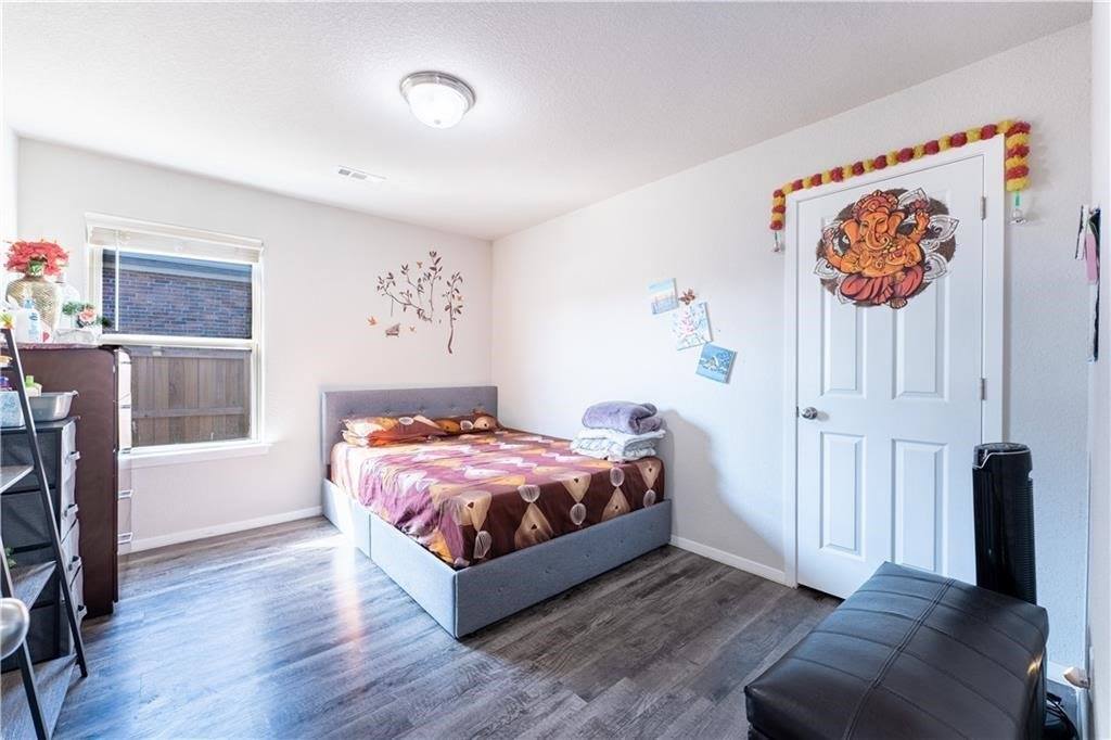 6704 Pilgrim Road, Bentonville, AR 72713