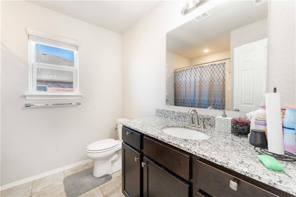 6704 Pilgrim Road, Bentonville, AR 72713