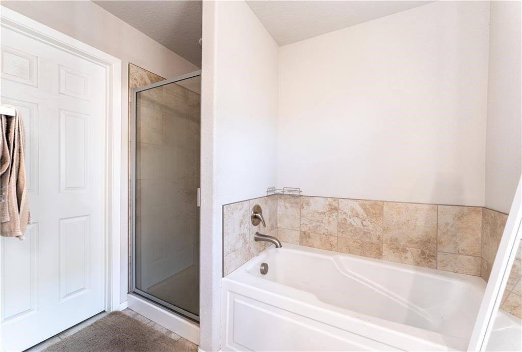 6704 Pilgrim Road, Bentonville, AR 72713