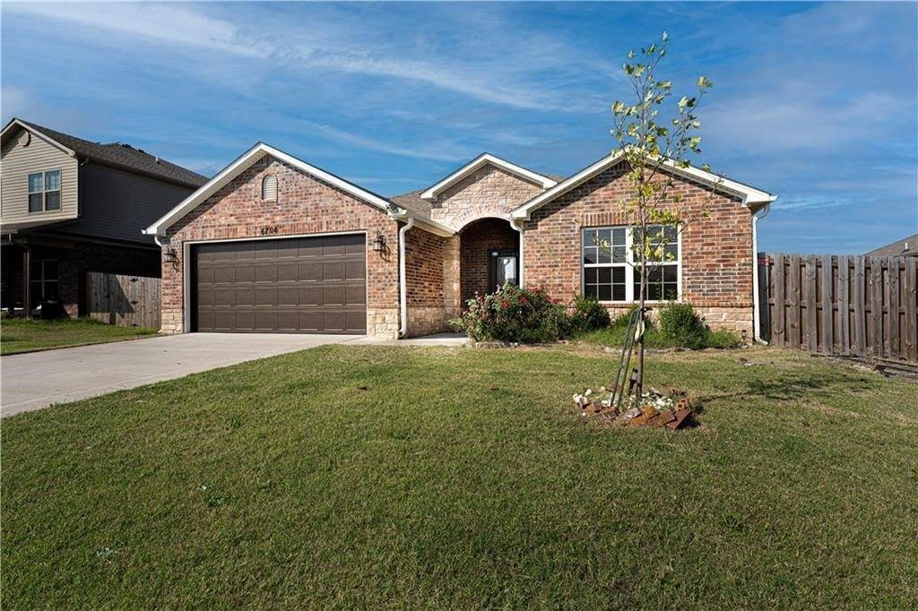 6704 Pilgrim Road, Bentonville, AR 72713