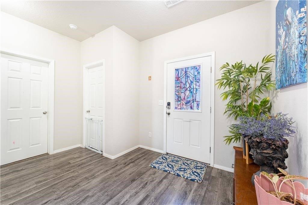 6704 Pilgrim Road, Bentonville, AR 72713