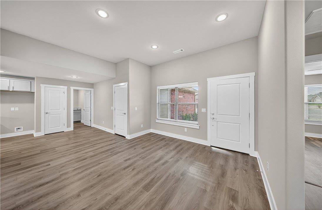 1100 Moonrise Street, Centerton, AR 72713