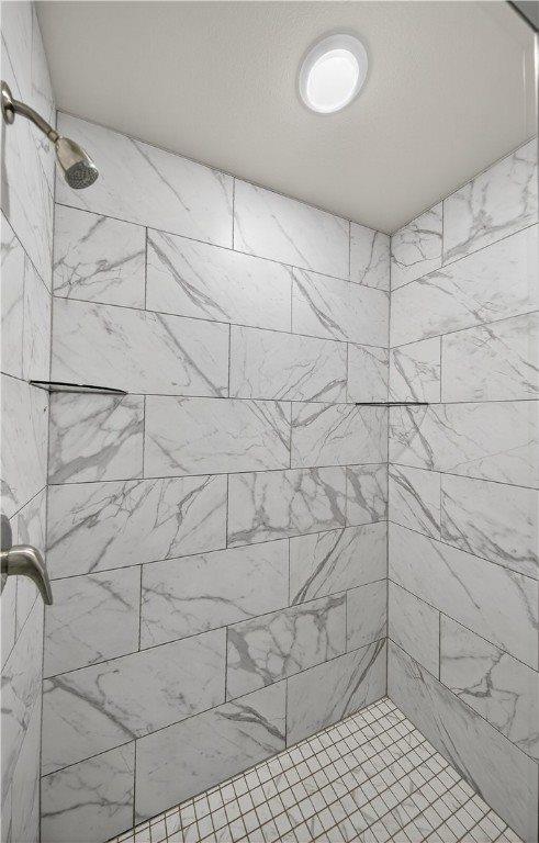 1100 Moonrise Street, Centerton, AR 72713