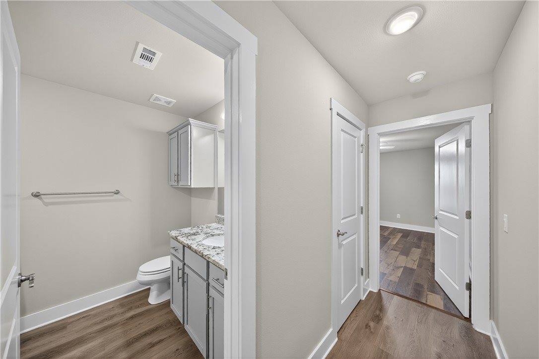 1100 Moonrise Street, Centerton, AR 72713