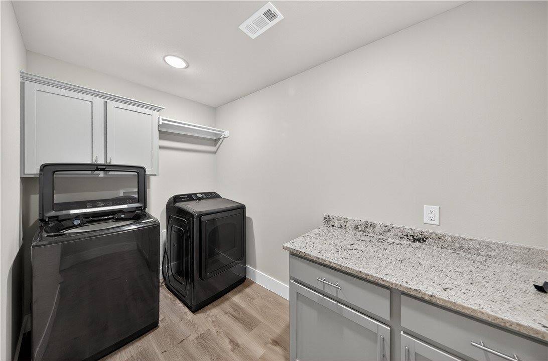 1100 Moonrise Street, Centerton, AR 72713